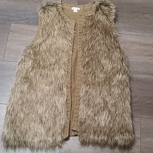 Xhilaration faux fur vest